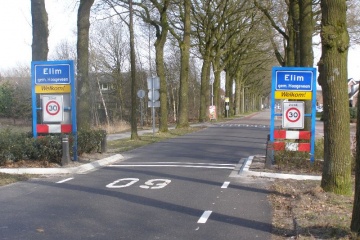 Serre Uitbouwen In Hoogeveen
In 2013 heeft AB Bouw de serre van een woning in het Drentse dorp Elim uitgebouwd. De verbouwing was nodig omdat de staat van de oude erker zwaar verouderd was.